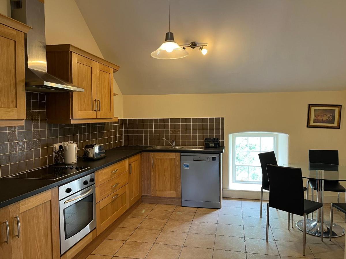 2 Bed Courtyard Apartment At Rockfield House Kells In Meath - Short Term Let Exteriér fotografie